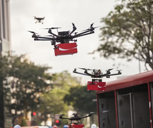 drones que llevan alegría